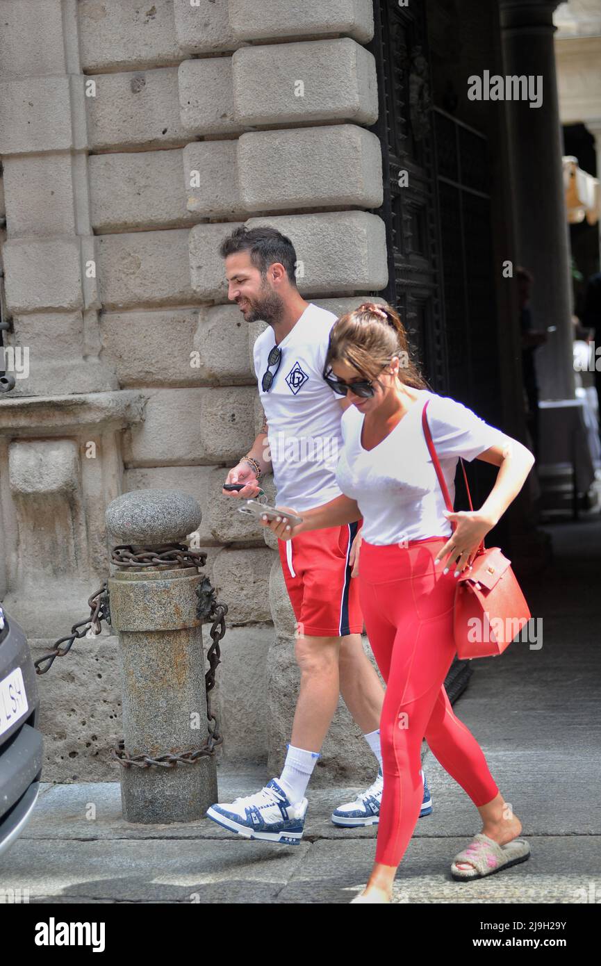 Milan, . 23rd May, 2022. Milan, 23-05-2022 Cesc Fabregas, a Spaniard from  MONACO who plays in the French league, caught having lunch with his wife  Daniella Semaan in a well-known restaurant in