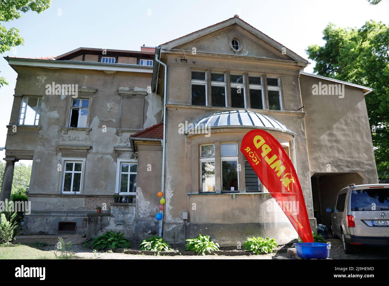 Die renovierungsbedürftige Lingner-Villa auf die Weißenberger Straße in ...