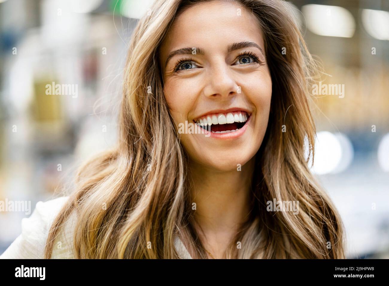 Portrait cheerful young female hi-res stock photography and images - Alamy