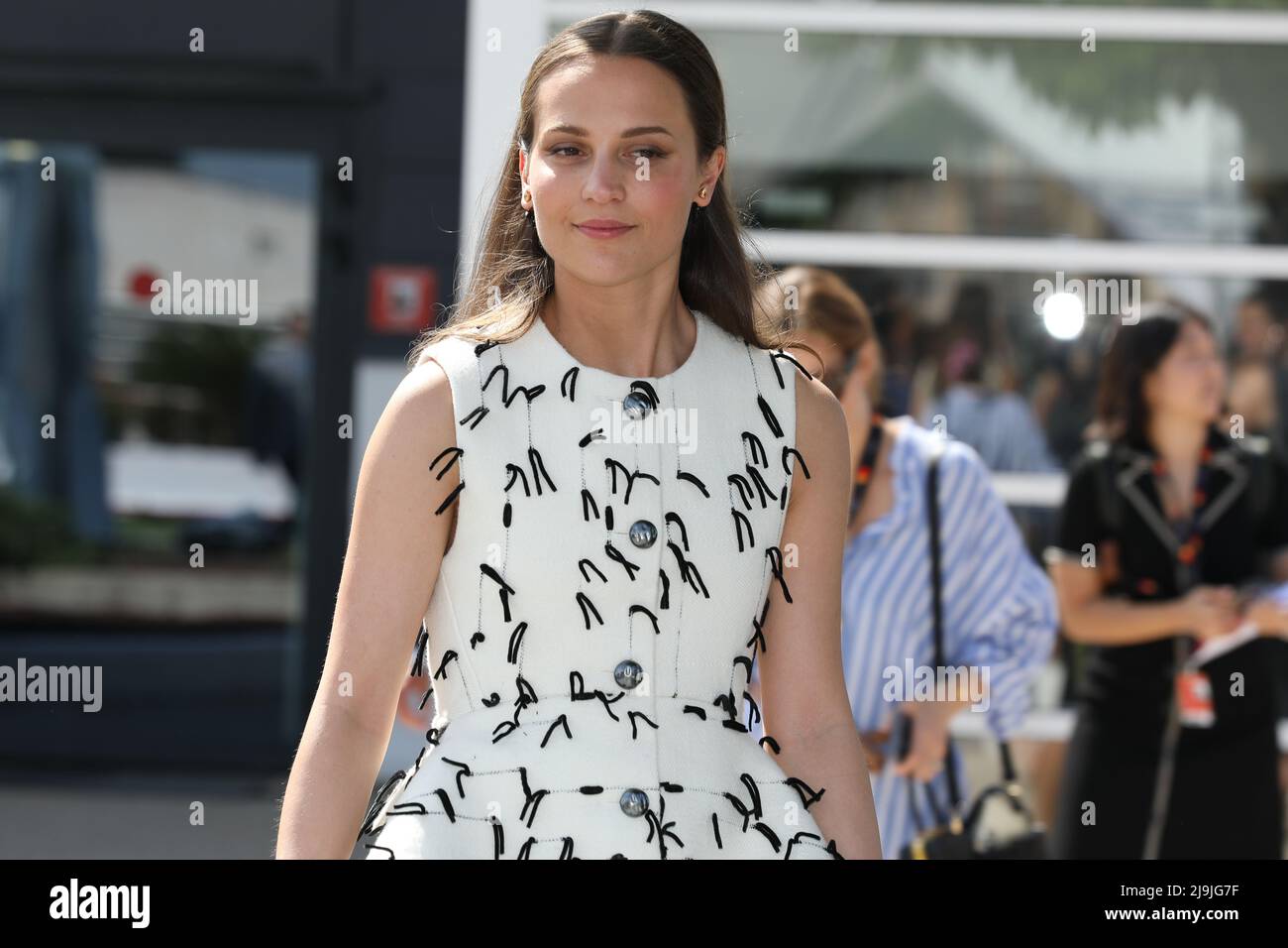 Cannes Film Festival 2022: Alicia Vikander in Louis Vuitton at the IRMA VEP  Photocall: IN or OUT? - Tom + Lorenzo