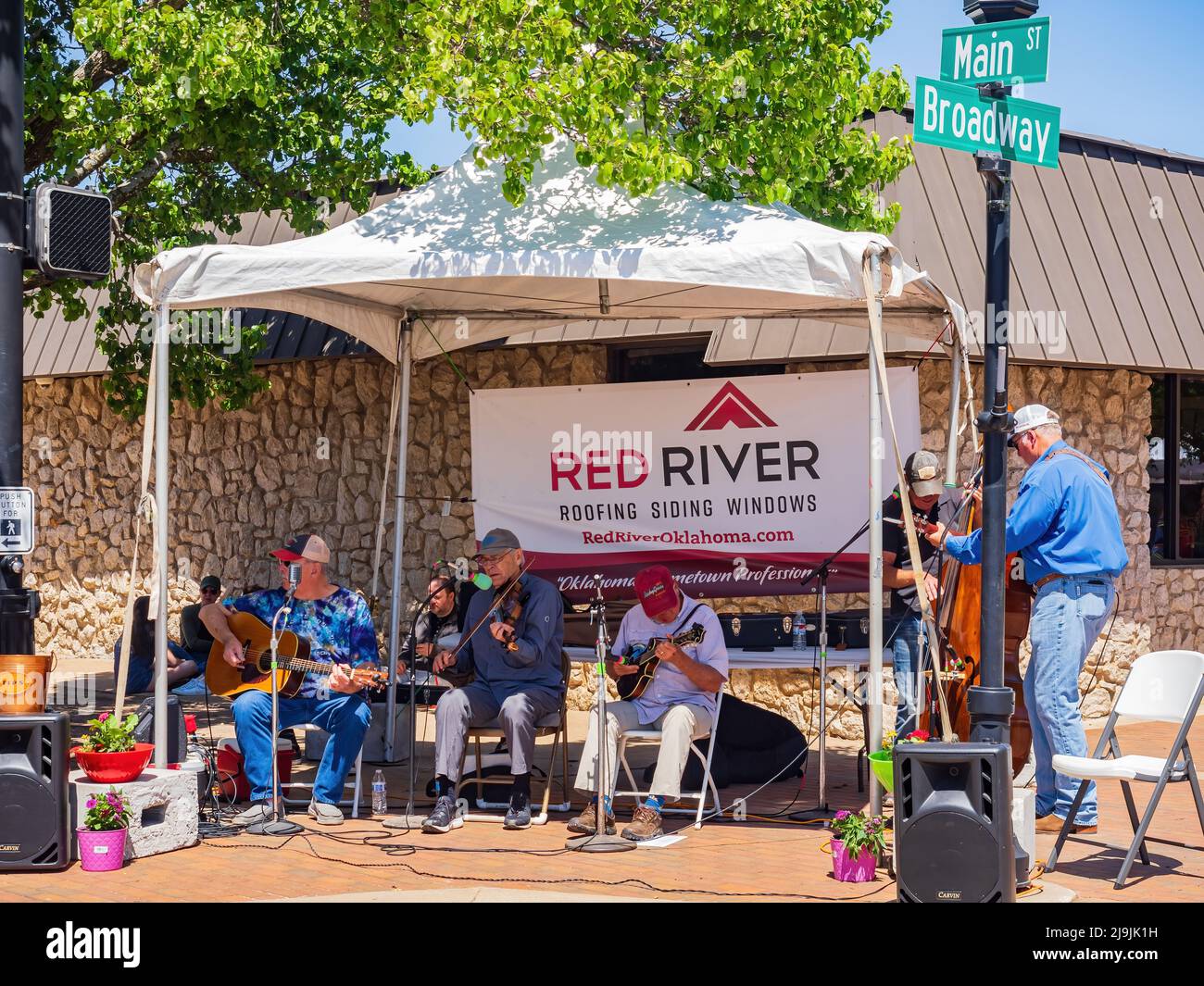 Downtown edmond art festival hires stock photography and images Alamy