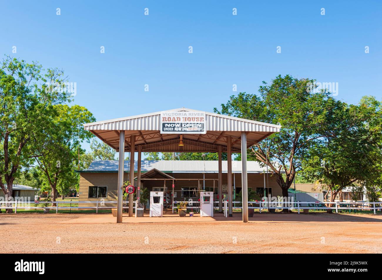 Victoria River roadhouse displaying a humorous sign, Gregory, Northern Territory, NT, Australia Stock Photo