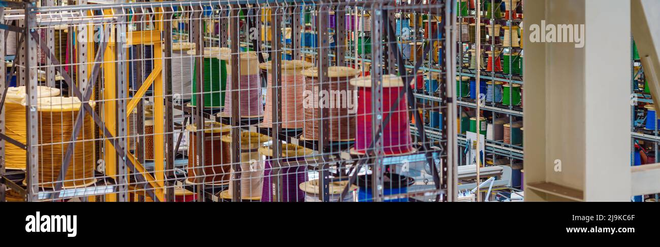 Cable racks hi-res stock photography and images - Alamy