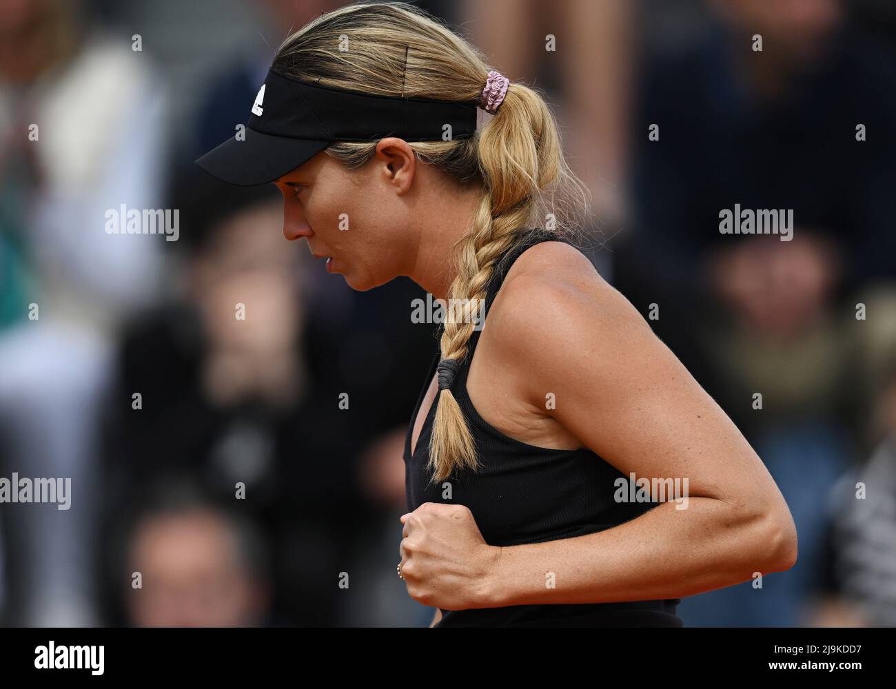 Tennis - French Open - Roland Garros, Paris, France - May 24, 2022 Danielle  Rose Collins of the U.S. reacts during her first round match against  Bulgaria's Viktoriya Tomova REUTERS/Dylan Martinez Stock Photo - Alamy