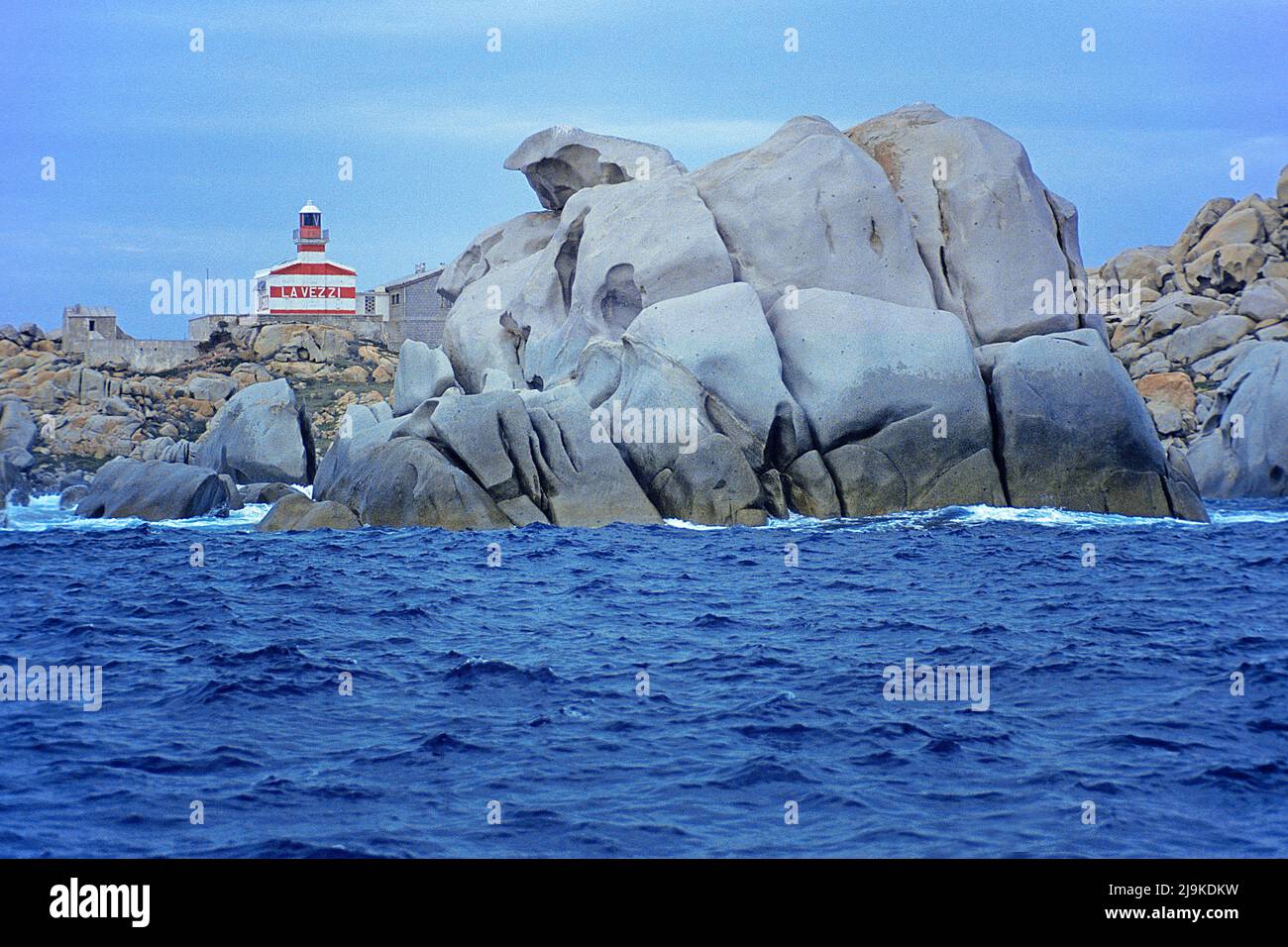 Leuchtturm auf den Lavezzi Inseln, Inselgruppe zwischen Korsika und Sardinien, die Inseln stehen unter Naturschutz und sind der suedlichster Punkt Fra Stock Photo