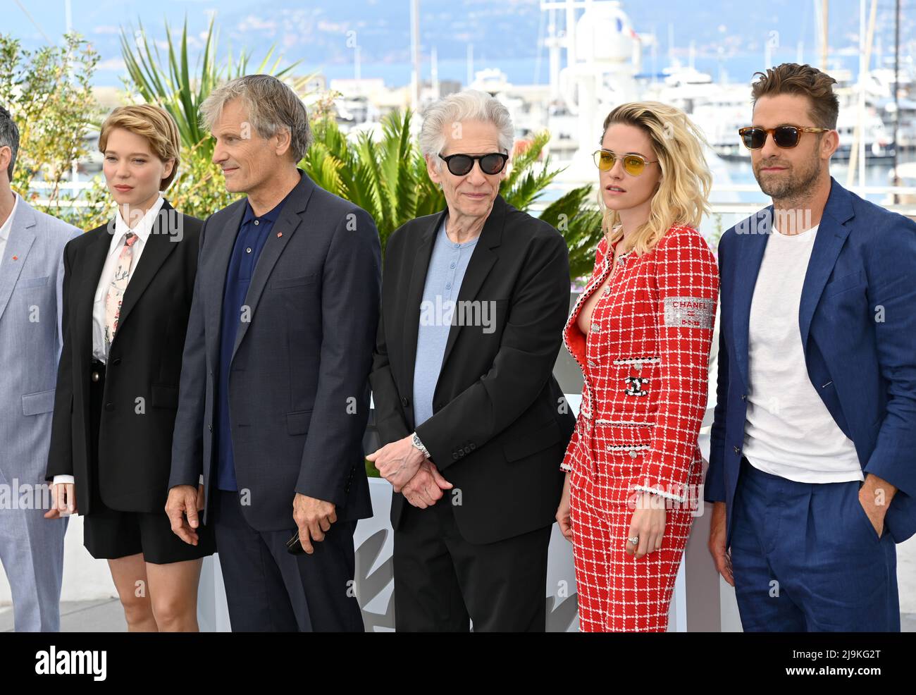 Cannes, France. 24th May, 2022. CANNES, FRANCE. May 24, 2022: Lea Seydoux, Viggo Mortensen, David Cronenberg, Kristen Stewart & Scott Speedman at the photocall for Crimes of the Future at the 75th Festival de Cannes. Picture Credit: Paul Smith/Alamy Live News Stock Photo
