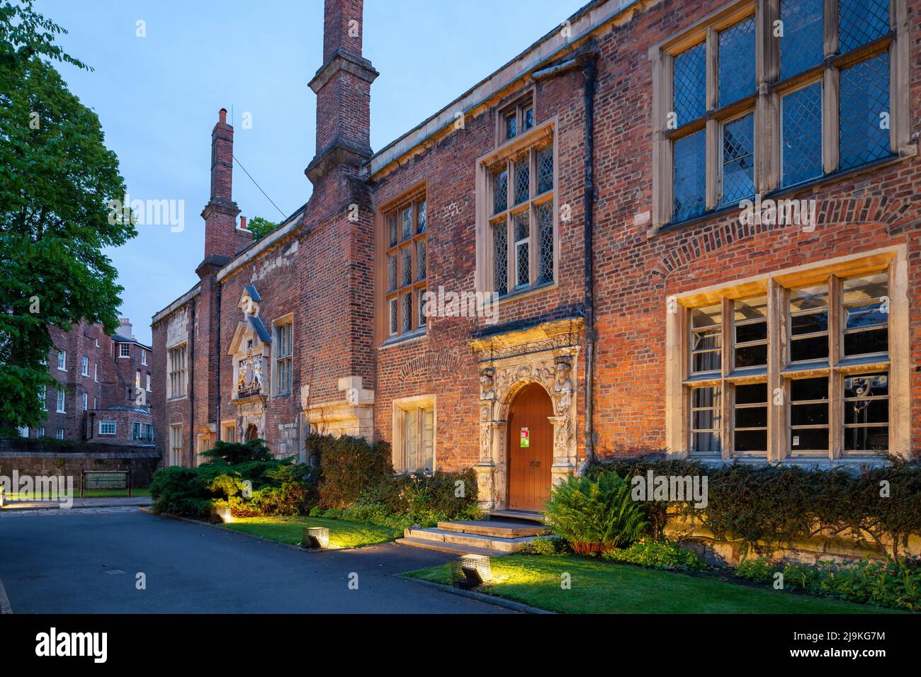 Night falls at the Department of Archeology of York University, York, England. Stock Photo