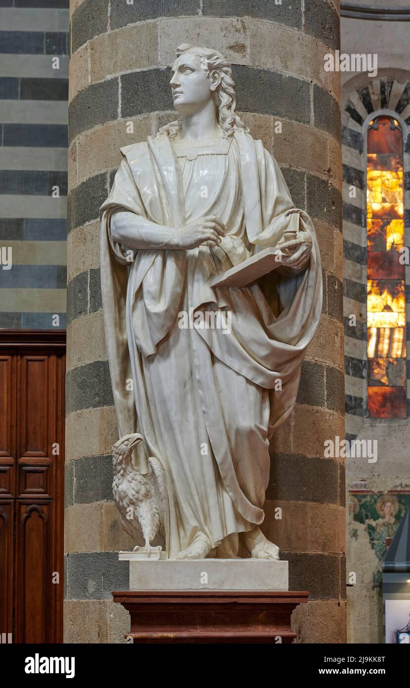 San Giovanni Evangelista apostolo - marmo bianco - Ippolito Scalza  - 1594 - Orvieto ( Terni), Italia, Duomo di S.Maria Assunta Stock Photo