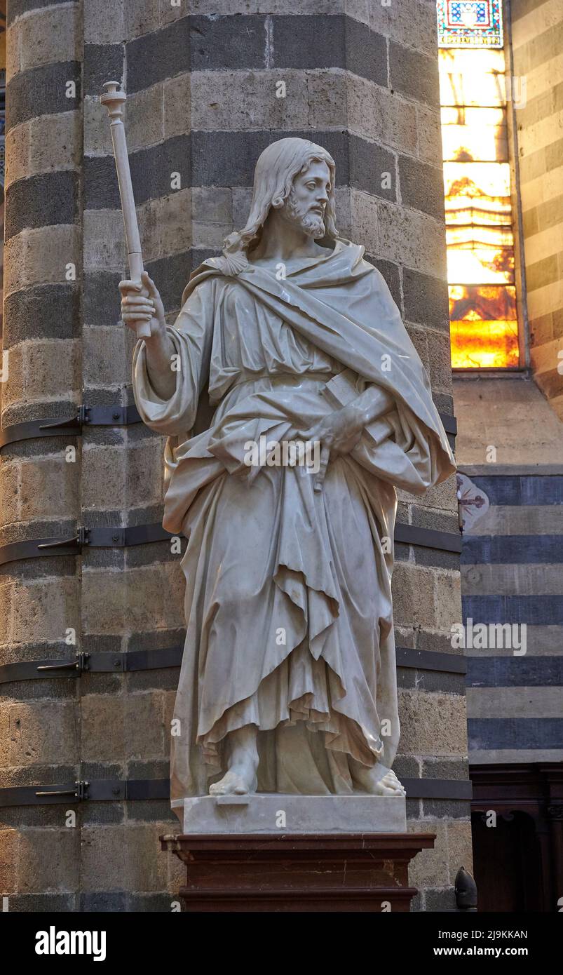 San Giacomo Maggiore apostolo - marmo bianco - Giovanni Battista Caccini - 1591  - Orvieto ( Terni), Italia, Duomo di S.Maria Assunta Stock Photo