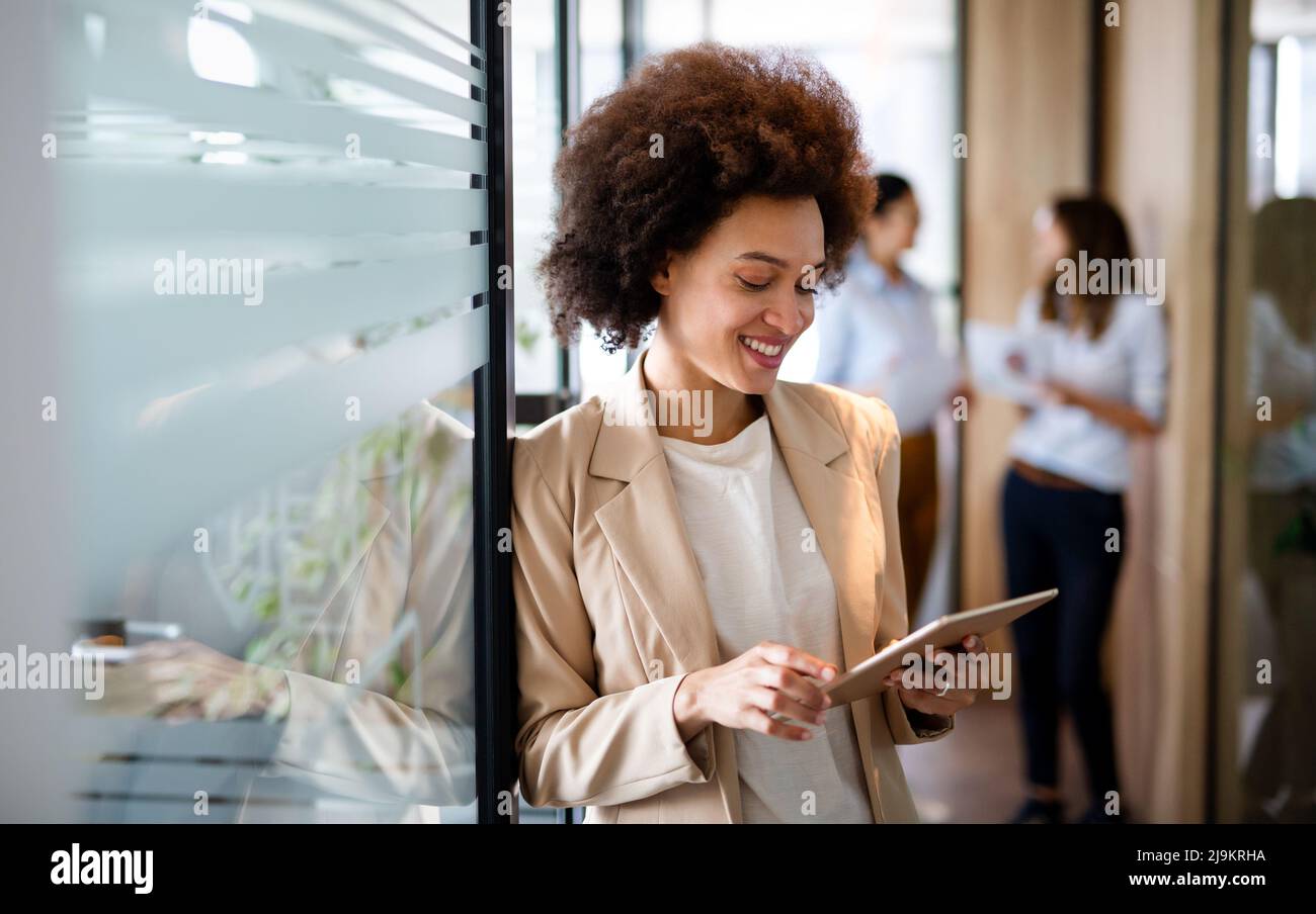 Black woman ceo hi-res stock photography and images - Alamy