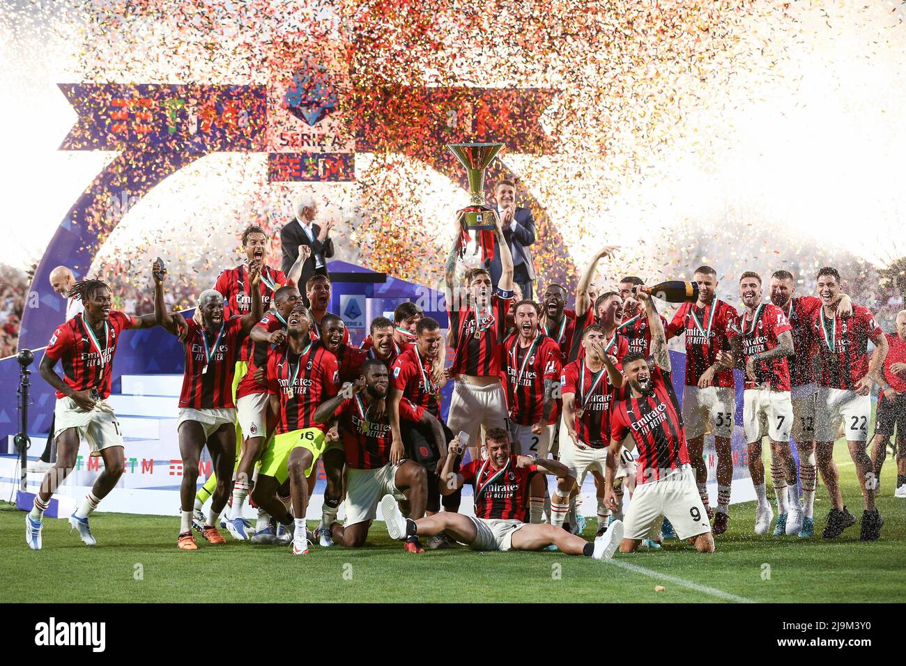 Sports Talent Hub AC Milan are the 2021/22 Serie A champions after 11  years after final-day win at Sassuolo