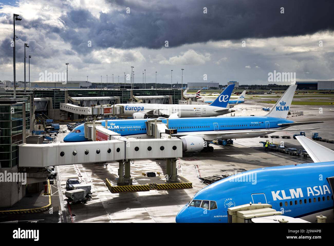 SCHIPHOL, Amsterdam, 2022-05-24 09:38:40 SCHIPHOL - Several KLM aircraft  are waiting at their gate at Schiphol. Aviation group Air France-KLM wants  to raise almost 2.3 billion euros with the issue of shares