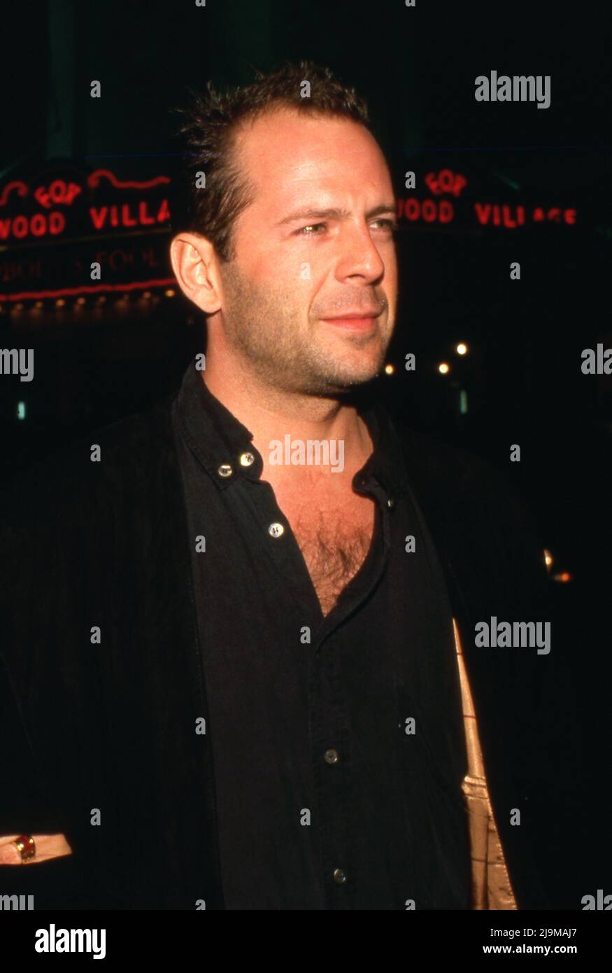Bruce Willis Circa 1980's. Credit: Ralph Dominguez/MediaPunch Stock Photo -  Alamy, image size:875x1390