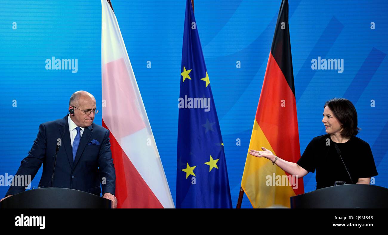 Polish Foreign Minister Zbigniew Rau and German Foreign Minister Annalena Baerbock hold a joint news conference in Berlin, Germany May 24, 2022. Tobias Schwarz/Pool via REUTERS Stock Photo