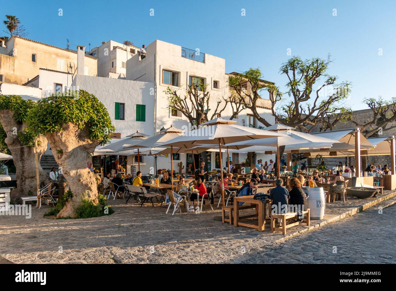 Restaurant Placa del Solza, Eivissa, Ibiza, Balearen, Spanien, Europa Stock Photo