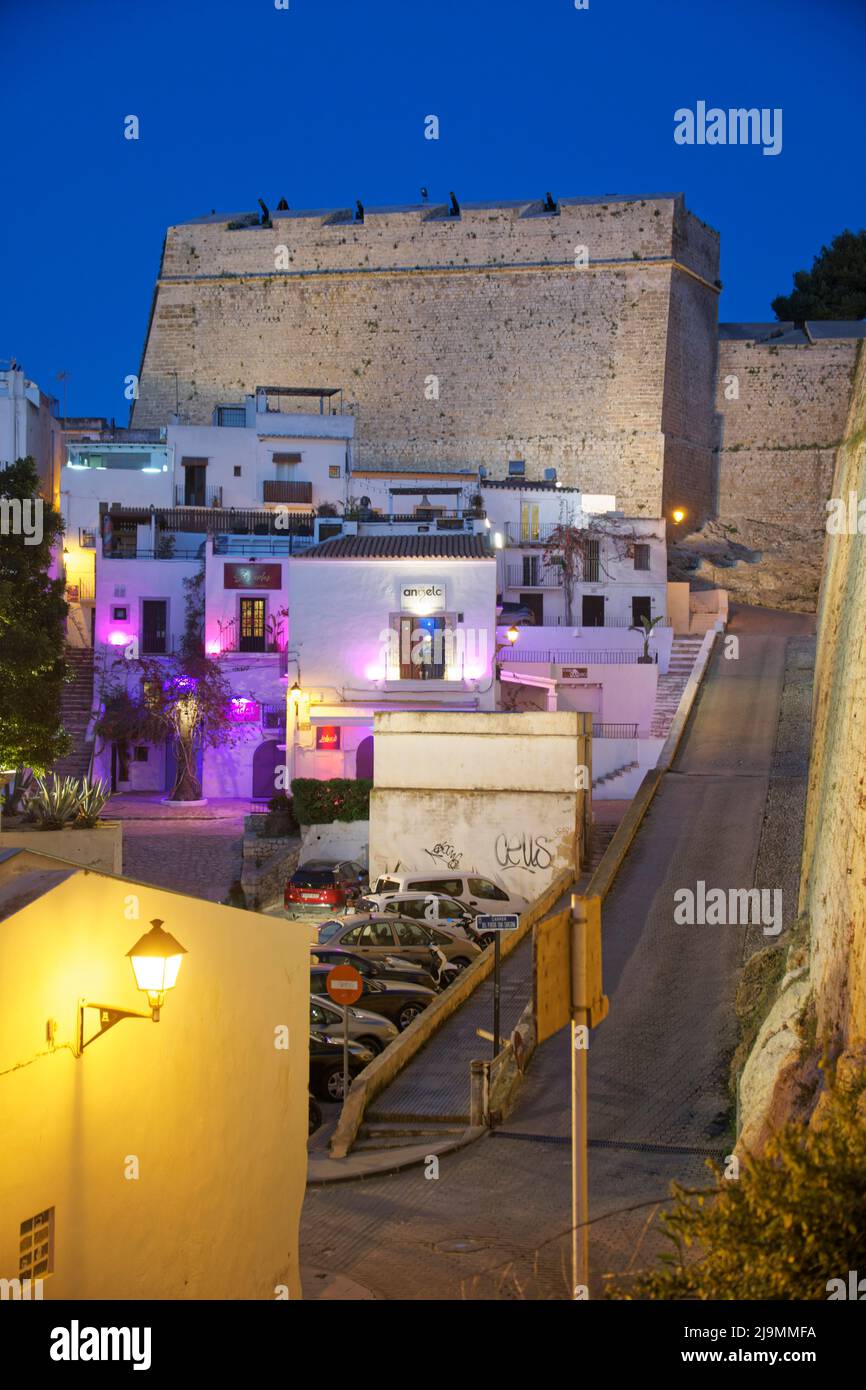 Ibiza-Stadt, Unesco Weltkulturerbe, historische Altstadt, Blaue Stunde, Eivissa, Ibiza, Balearen, Insel, Spanien, Europa Stock Photo