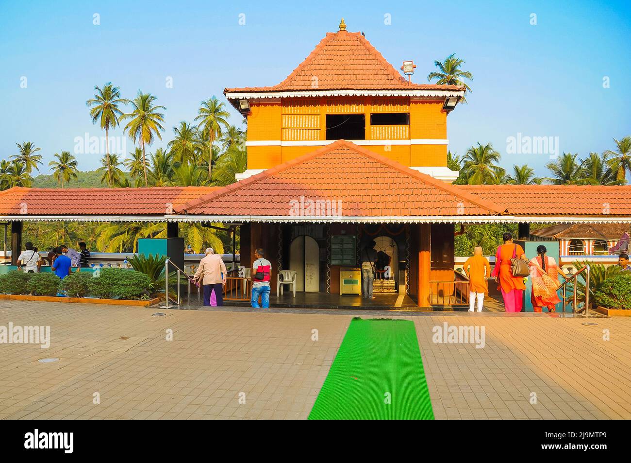 Entrance to Shri Manguesh temple, Ponda, Goa, India Stock Photo