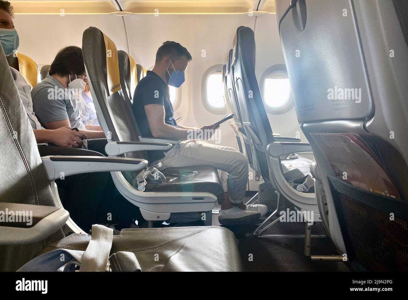Full plane with masks hires stock photography and images Alamy