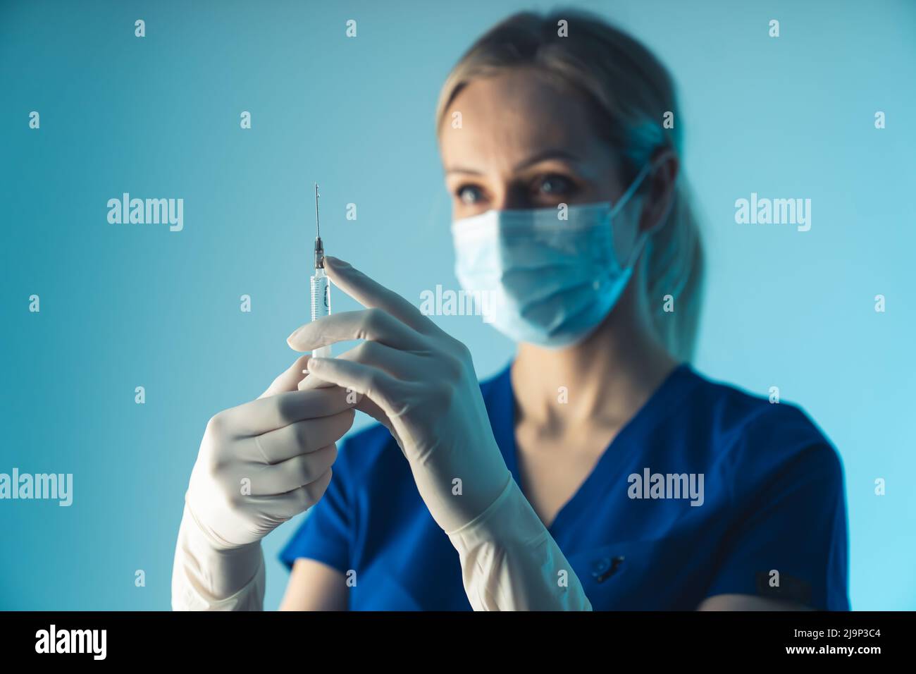 Woman female aid worker uniform hi-res stock photography and images - Alamy