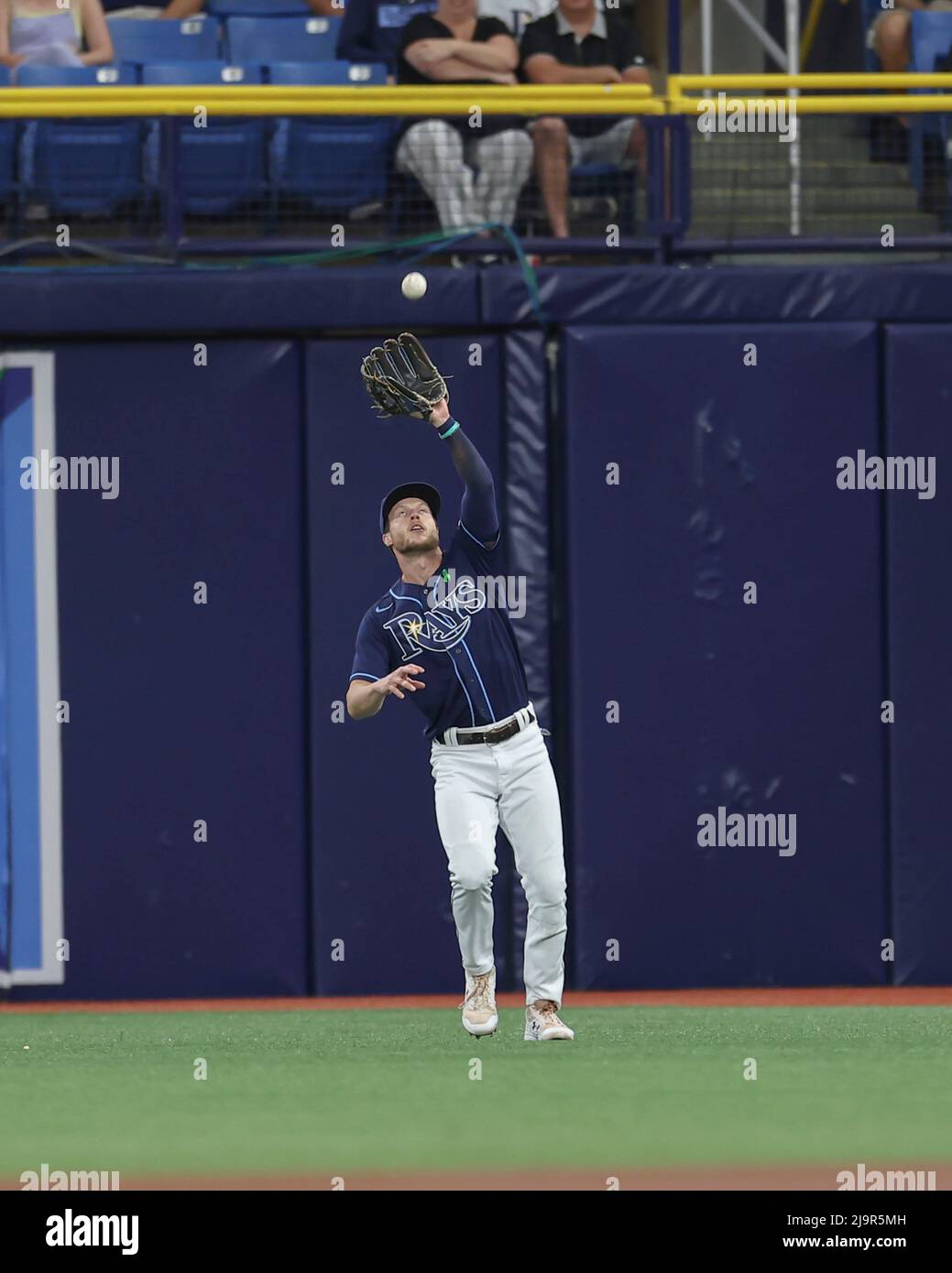 April 11, 2022, St. Petersburg, Florida, USA: Tampa Bay Rays right fielder Brett  Phillips (35) batti