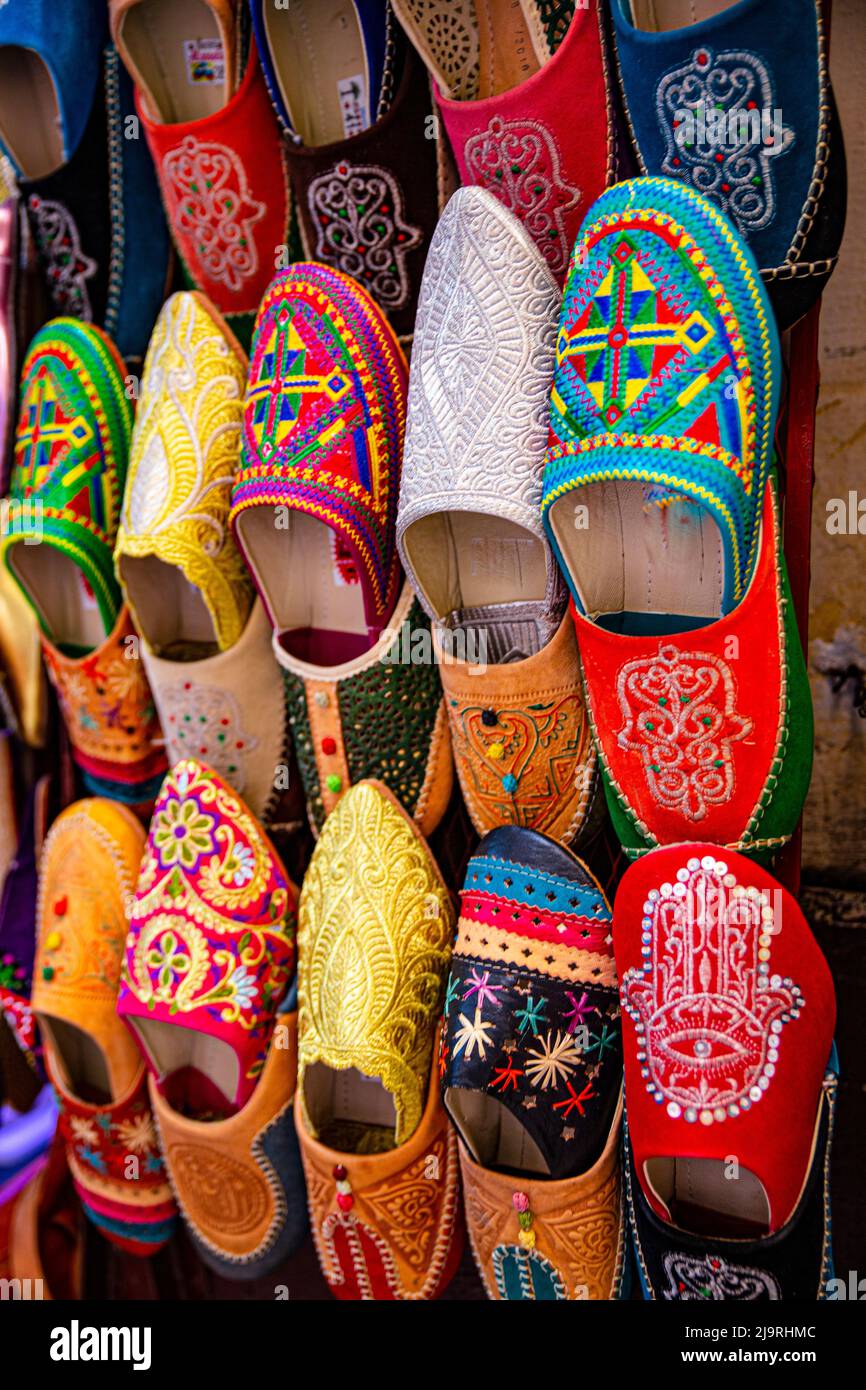 Rabat, Morocco. Moroccan slippers Stock Photo - Alamy