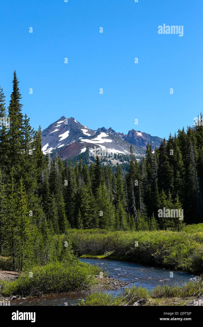 Bend, Oregon, USA. Cascade Lakes Scenic Byway, Three Sisters Mountains. Stock Photo