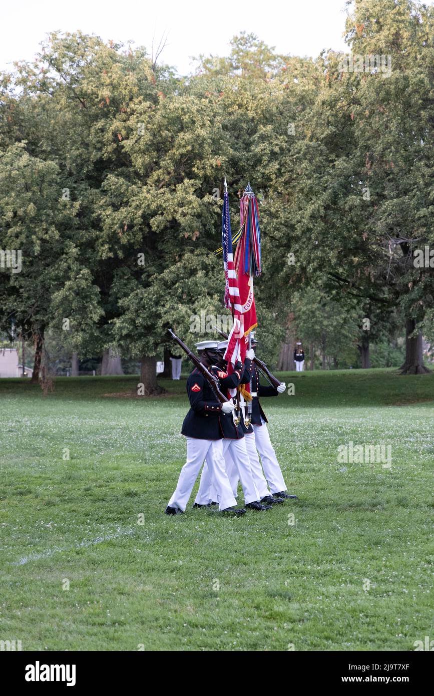 Usa, Virginia, Arlington. Iwo Jima Memorial, Sunset Parade which