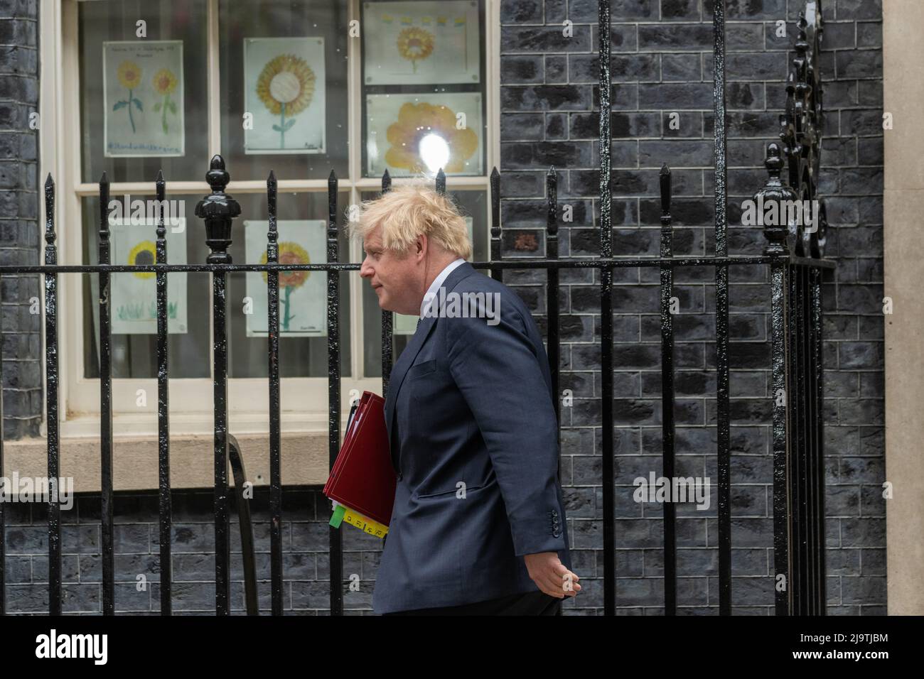 London, UK. 25th May, 2022. Boris Johnson, MP, Prime Minister, leaves 10 Downing Street for PMQ's on the day the Partygate report is published Credit: Ian Davidson/Alamy Live News Stock Photo
