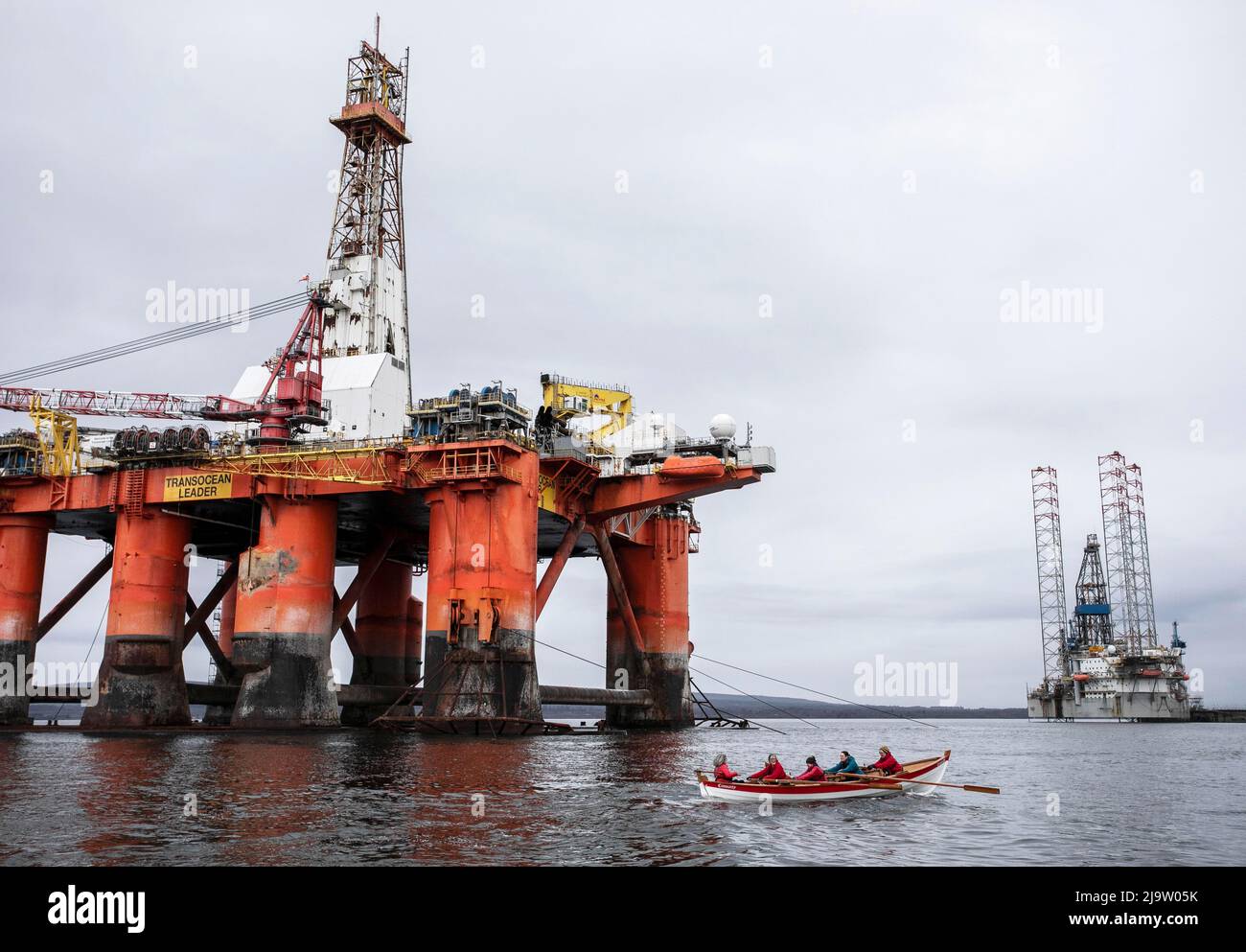 Bp oil rigs north sea hi-res stock photography and images - Alamy