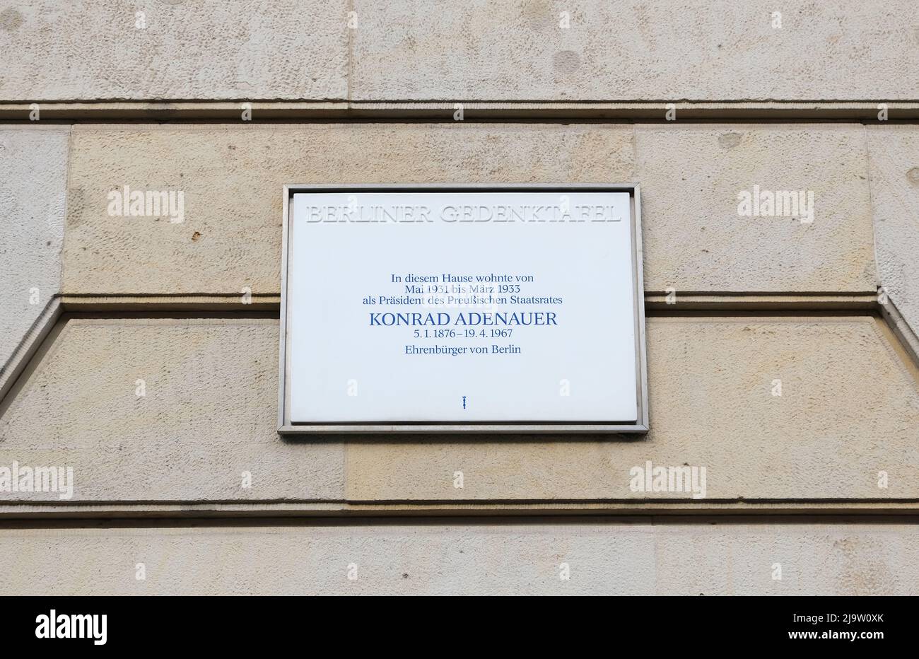 Berlin, Germany, May 23, 2022, plaque: 'Konrad Adenauer, honorary citizen of Berlin, lived in this house from May 1931 to March 1933 as President of t Stock Photo