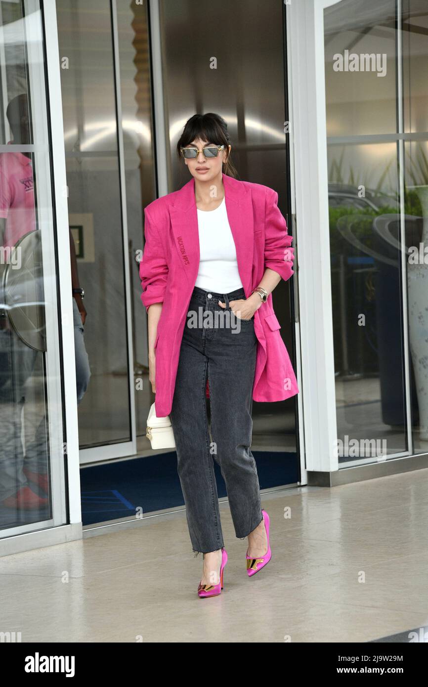 Cannes, France. 25th May, 2022. 75th Cannes Film Festival 2022, Celebrity  Sightings. Pictured: Zara Martin Credit: Independent Photo Agency/Alamy  Live News Stock Photo - Alamy
