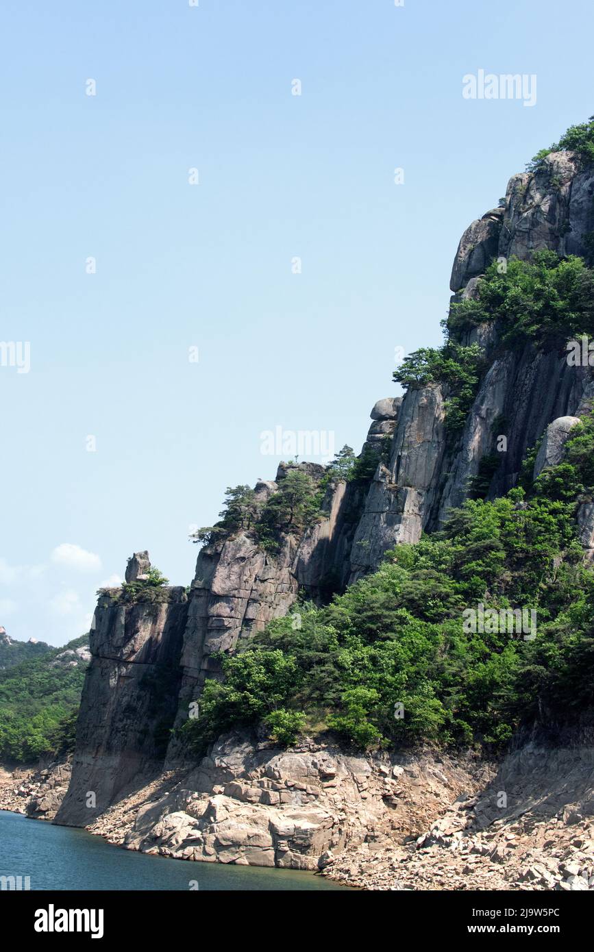 The beautiful landscape of lake and mountain Stock Photo - Alamy