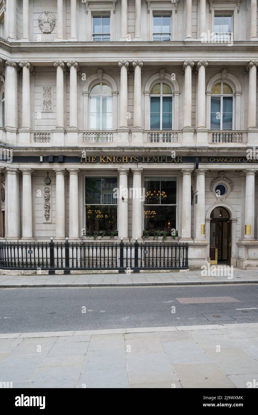 Exterior of The Knights Templar pub in Chancery Lane, London, England, UK Stock Photo