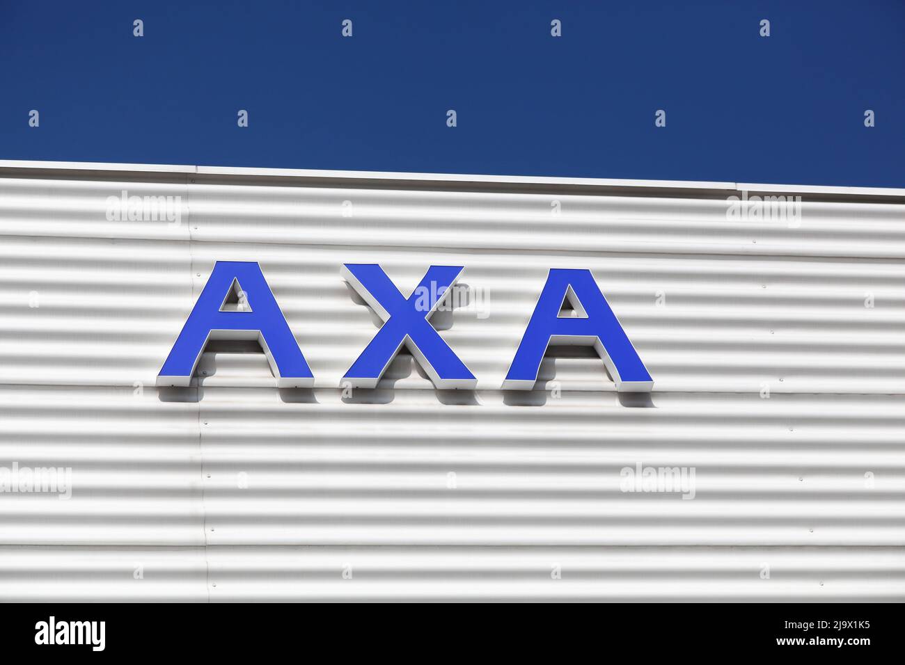 Axa symbol hi-res stock photography and images - Alamy