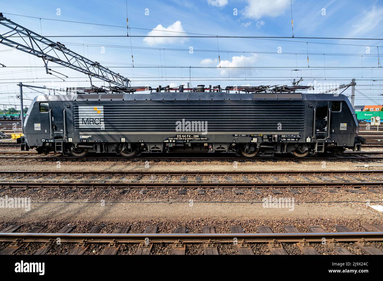 Mitsui Rail Capital Europe Siemens ES 64 F4 electric freight locomotive Stock Photo