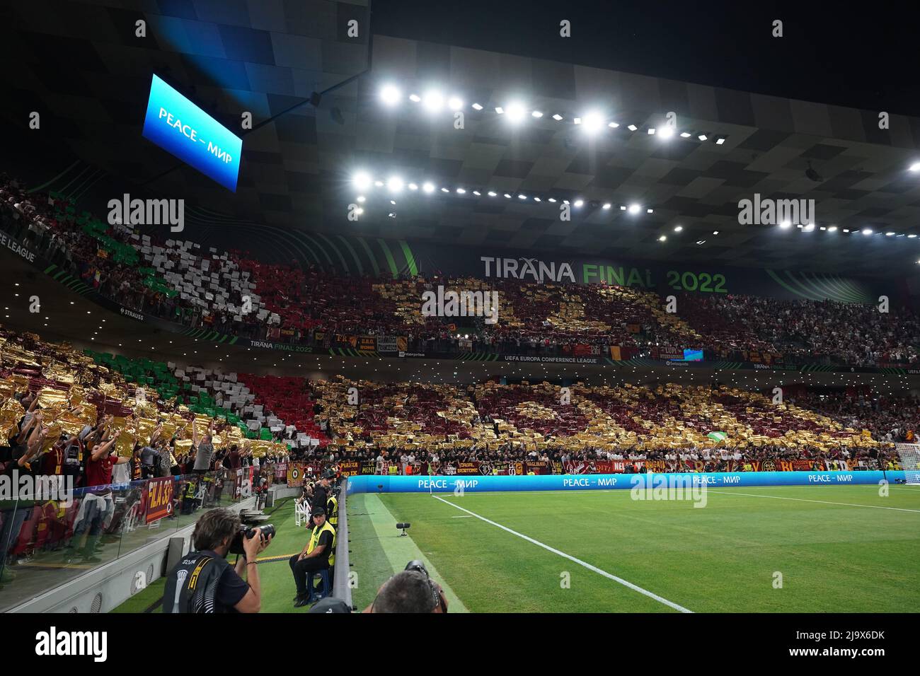 DStv - FUTEBOL IMBATÍVEL! Roma e Feyenoord fazem a grande final da  Conference League, no Air Albania Stadium, um campo neutro, na Albânia.  Para a Roma, vale a importância de ter o