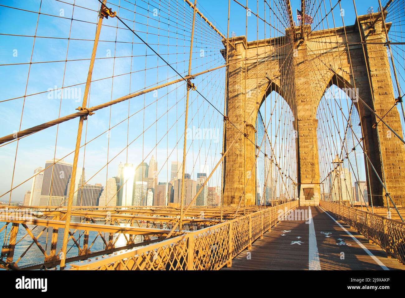 New york crossing sunrise hi-res stock photography and images - Alamy