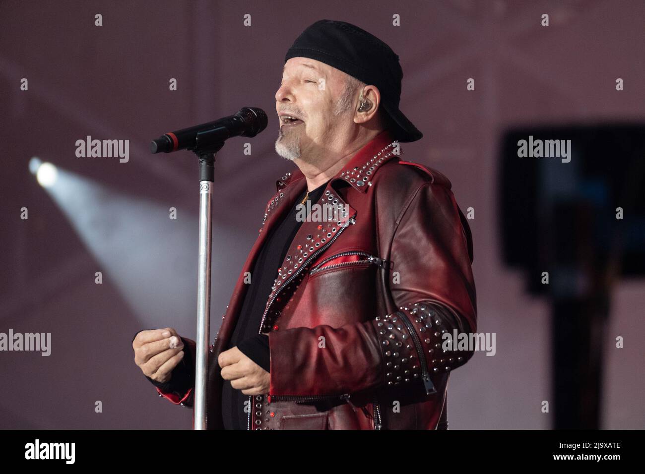 Vasco live hi-res stock photography and images - Page 9 - Alamy