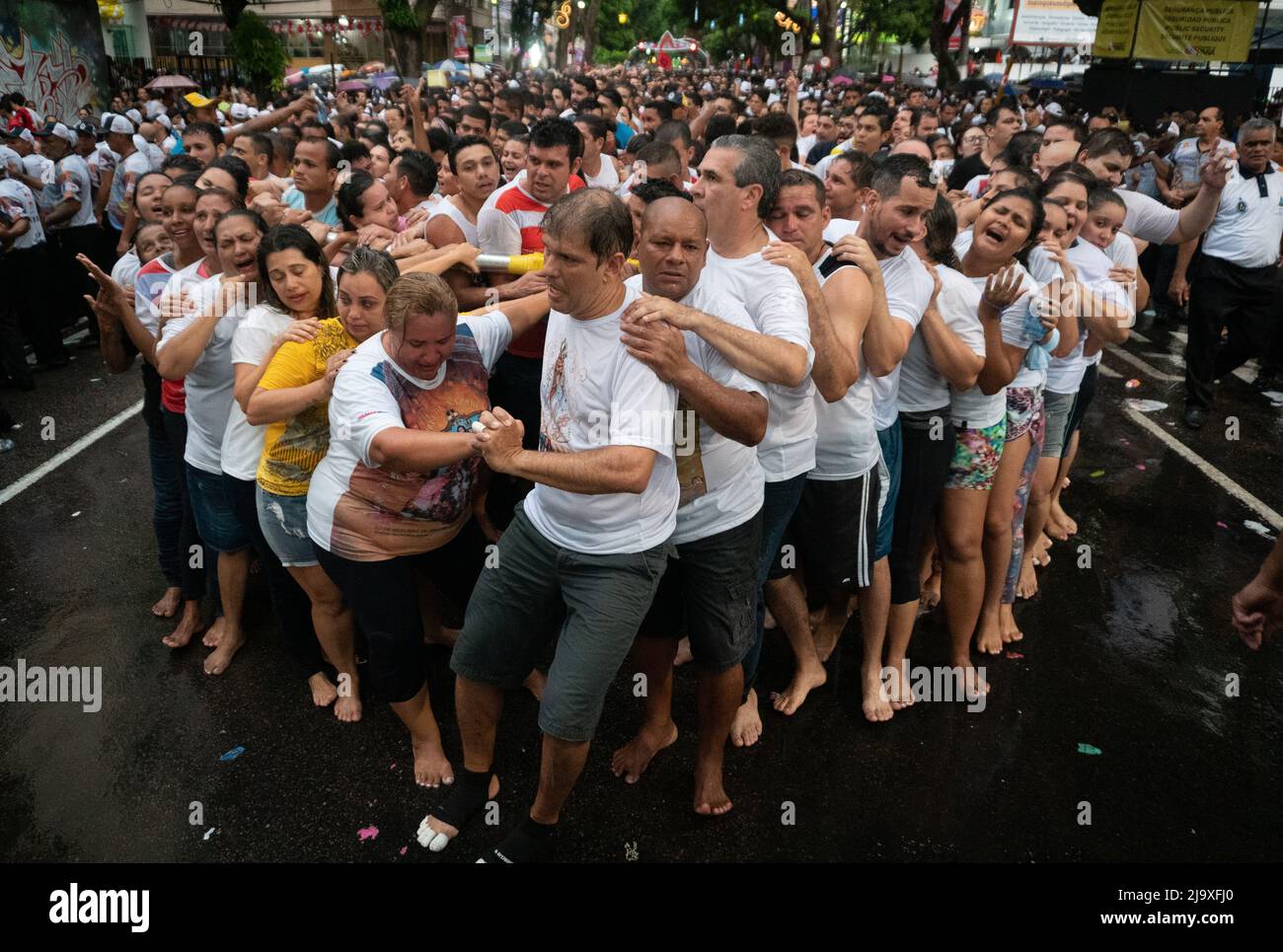 Cirio de nazare pilgrimage rope hi-res stock photography and images - Alamy