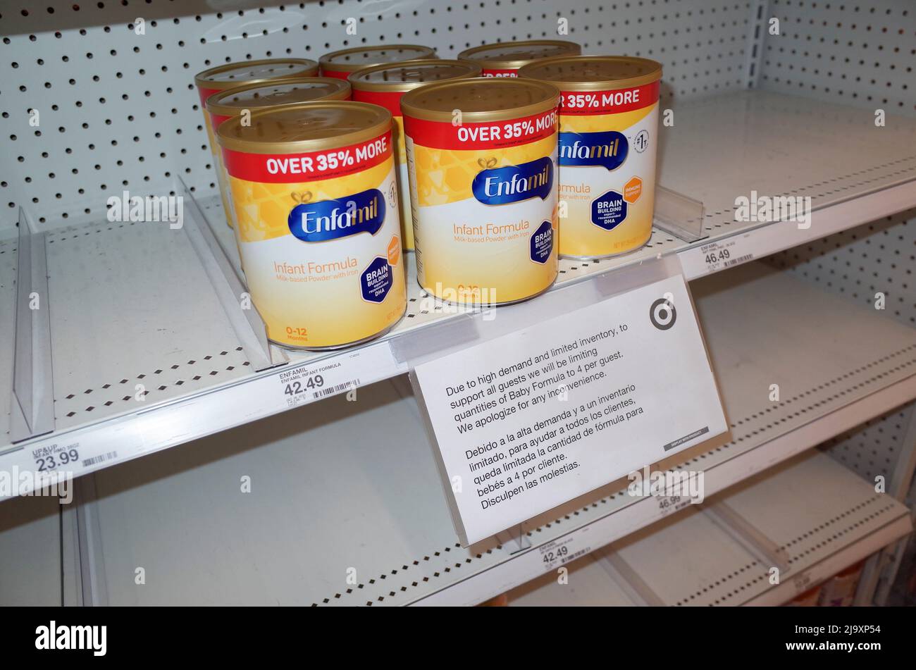 Cans of infant formula hires stock photography and images Alamy