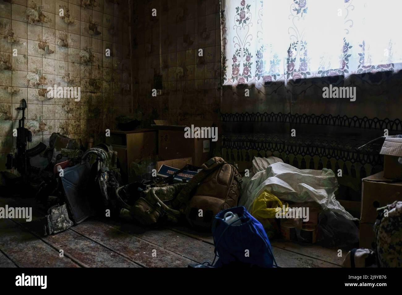 Soledar, Ukraine. 23rd May, 2022. A room of the headquarter where the soldiers sleep at night. Soledar is a town of the Donetsk region it is being hammered by Russian artillery as it sits along the crucial road that leads out of besieged Severodonetsk. (Credit Image: © Rick Mave/SOPA Images via ZUMA Press Wire) Stock Photo