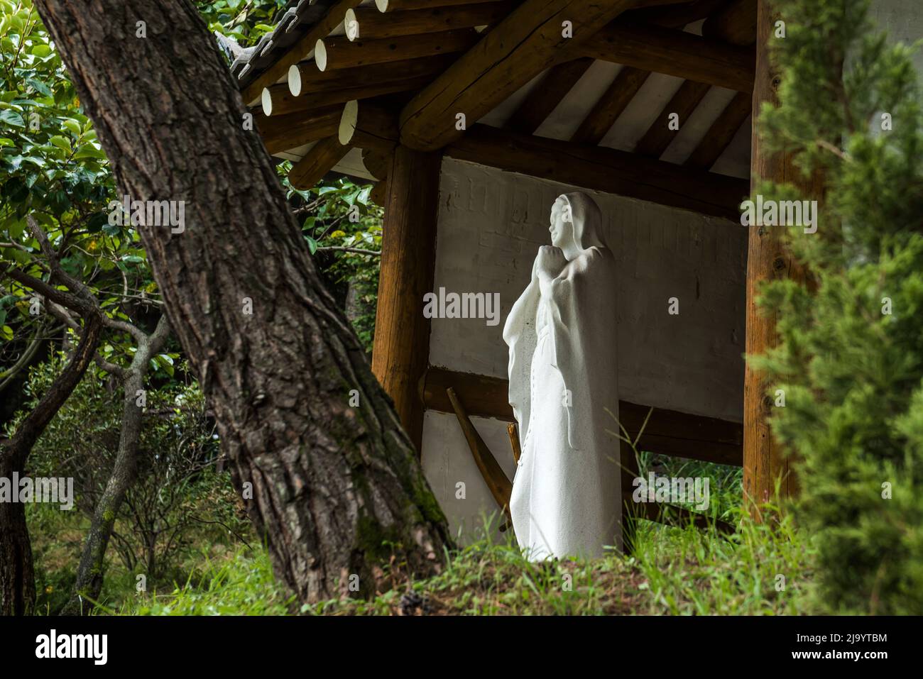 Relicious The relicious Chatolic church statue Stock Photo - Alamy