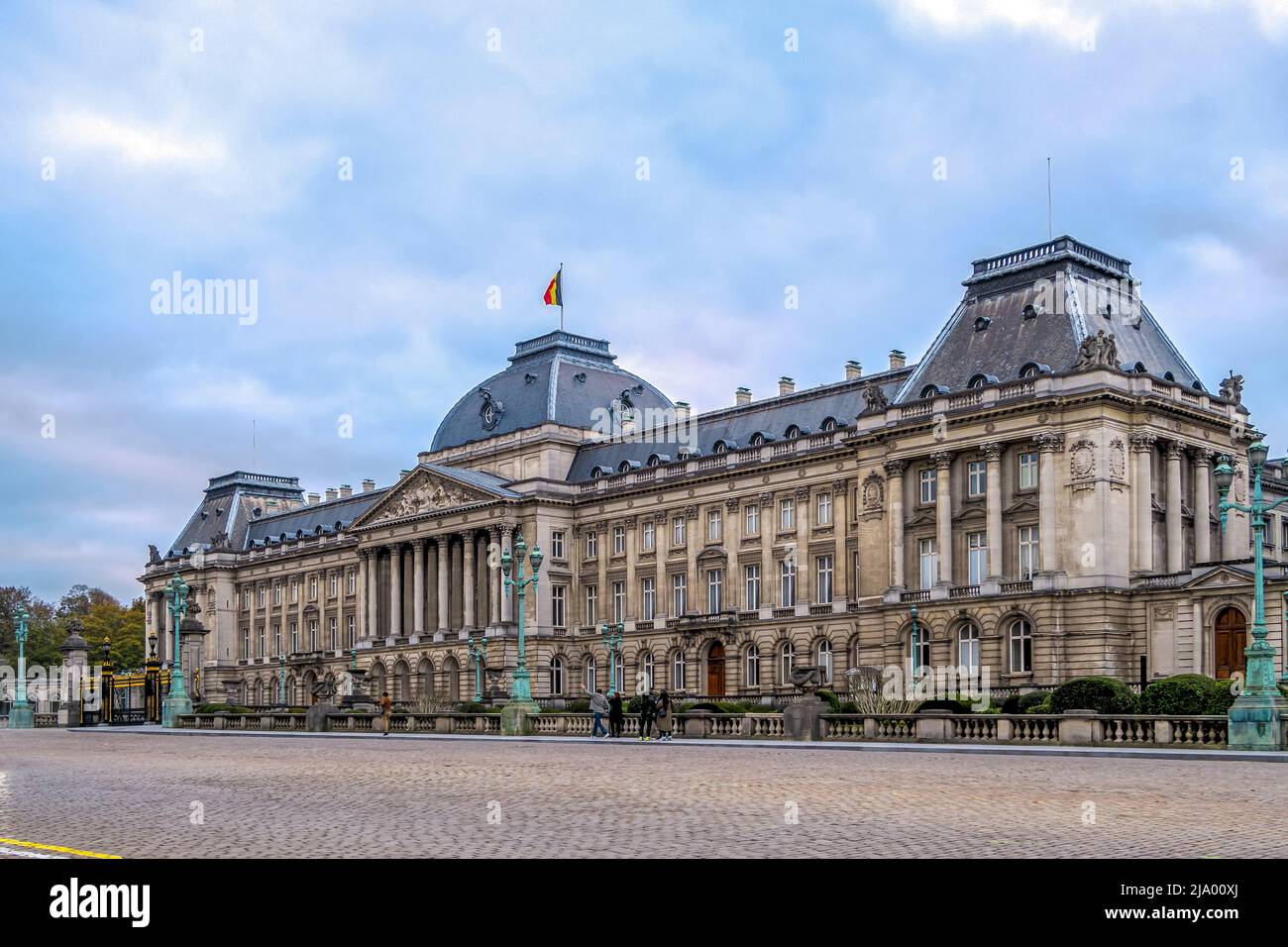 Brussels, Belgium - November 11, 2021: Panoramic view of The Royal Palace of Brussels, the official palace of the King and Queen of the Belgium locate Stock Photo