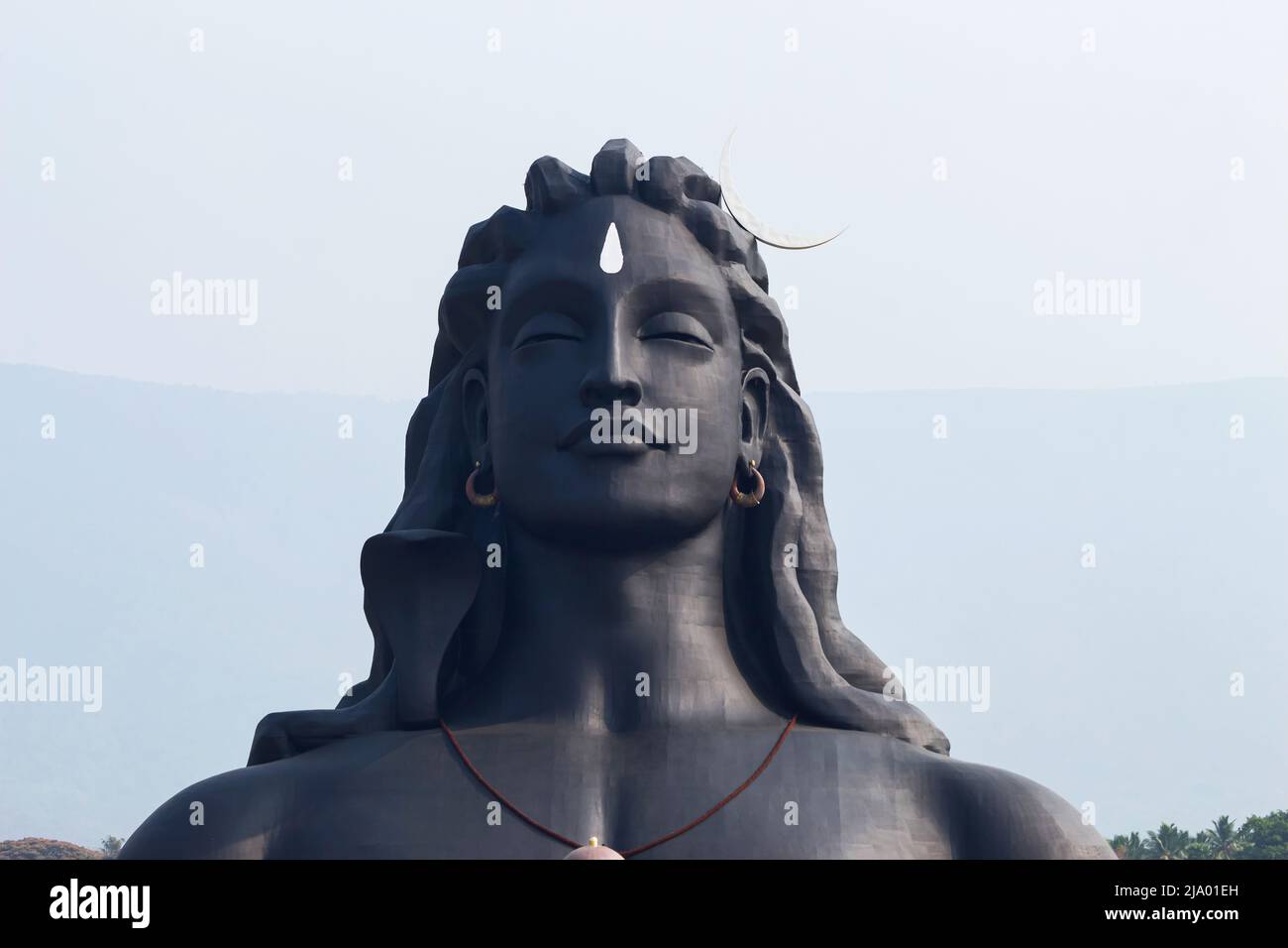 Adiyogi shiva statue hi-res stock photography and images - Alamy
