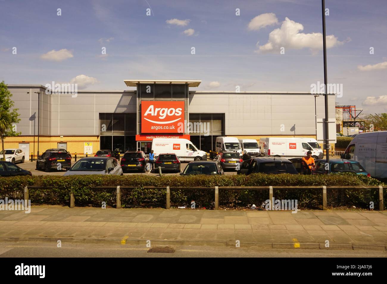 Retail stores in Staples Corner, Brent Cross, London, United Kingdom Stock  Photo - Alamy