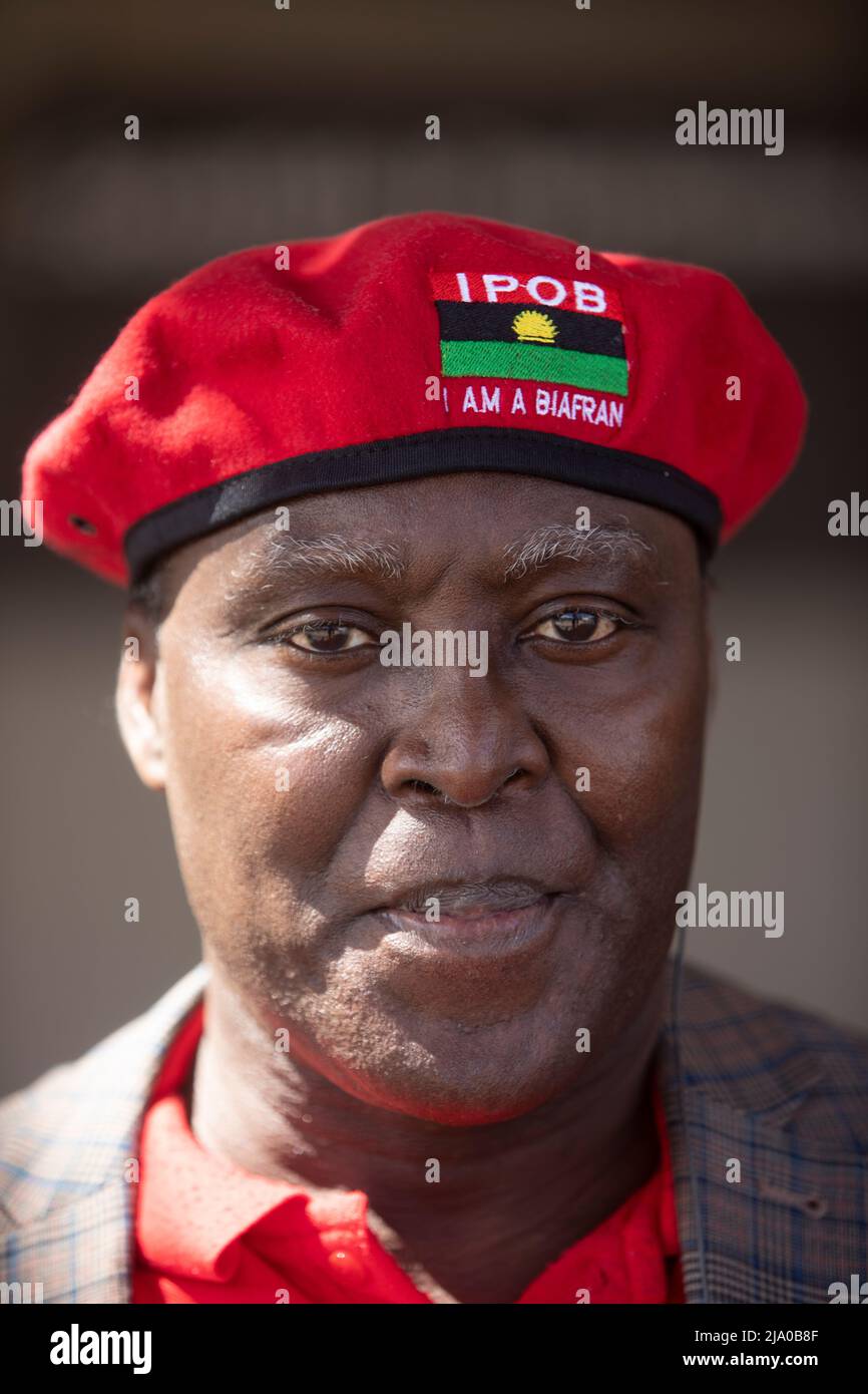 Edinburgh. Scotland, UK. 26th May, 2022. Members of the public gather outside of the Scottish parliament to support Biafra. Biafra is a nation of indigenous people living in South-Eastern part of present day Nigeria. Pic Credit: Pako Mera/Alamy Live News Stock Photo