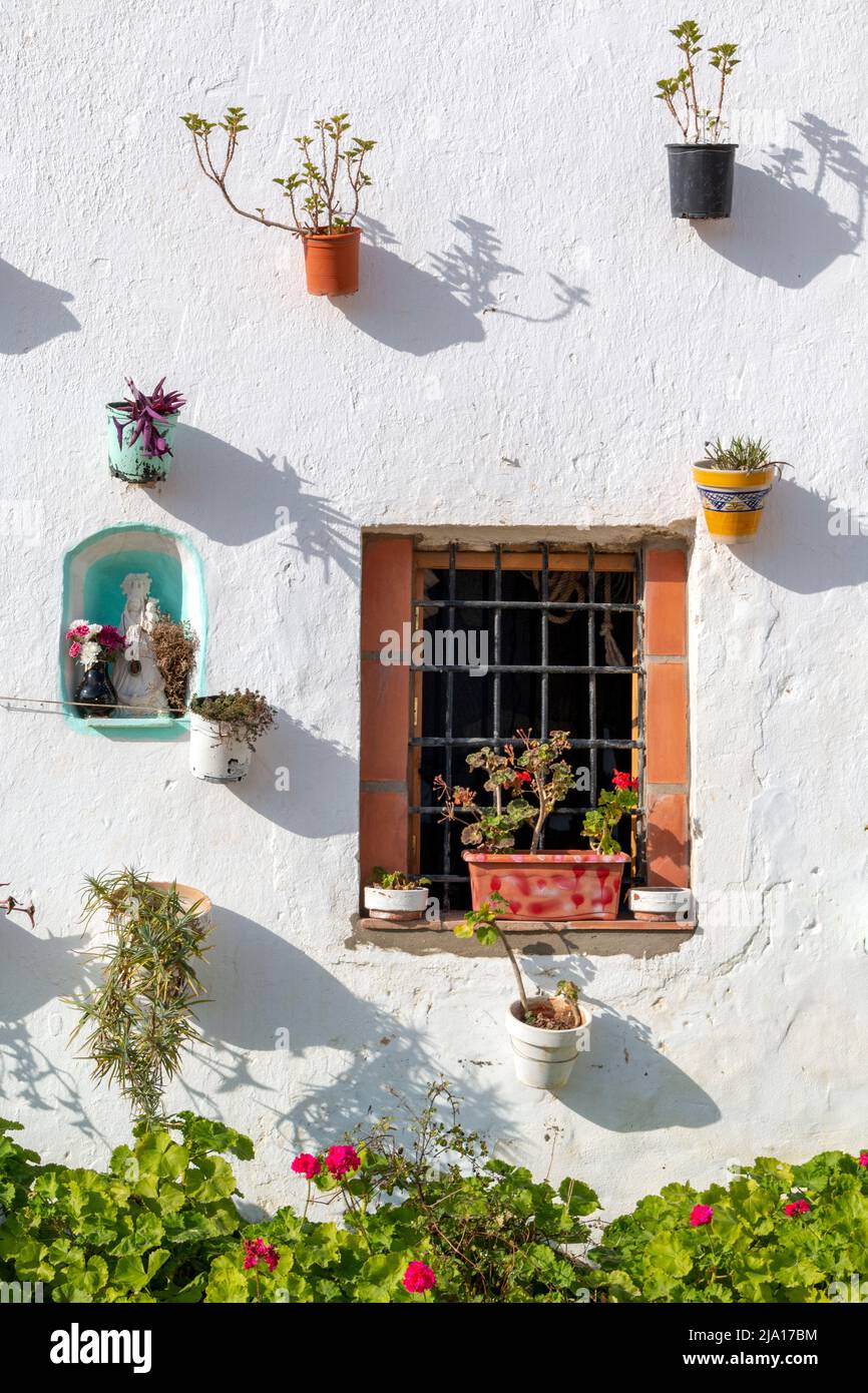 Spanish white washed house hi-res stock photography and images - Alamy