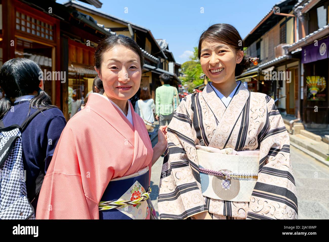 Japan. Kyoto. Higashiyama district. Women wearing traditional kimono Stock Photo