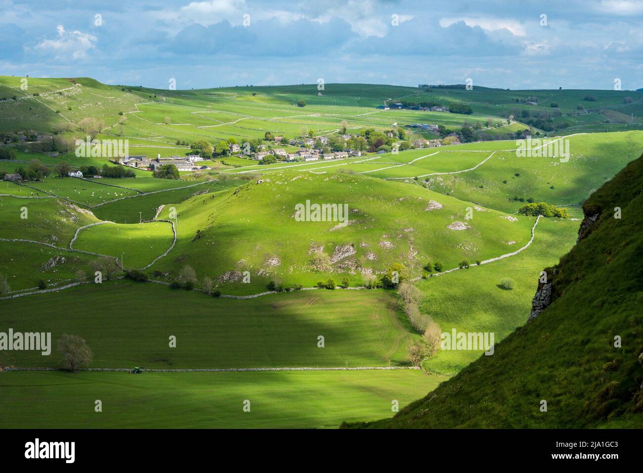 The Peak District village of Earl Sterndale seen from Parkhouse Hill Stock Photo