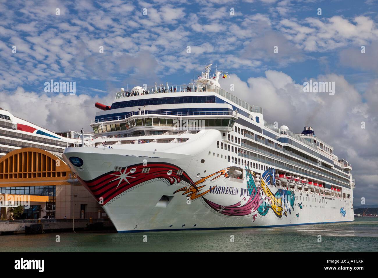 Cruise ship docks Puerto Rico H Stock Photo Alamy